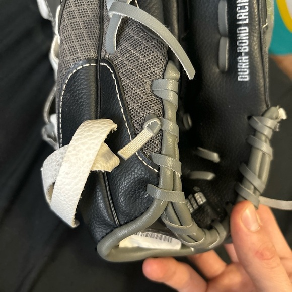 Franklin Sports 9.5'' Kids Baseball Meshtek Teeball Glove/Ball- Right Hand Throw - Picture 12 of 12